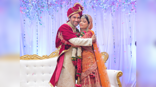 From cast of Sasural Simar Ka 2 to Siddharth Nigam; A look at all the fun pics of celebs at Karan Sharma and Pooja Singh's wedding​