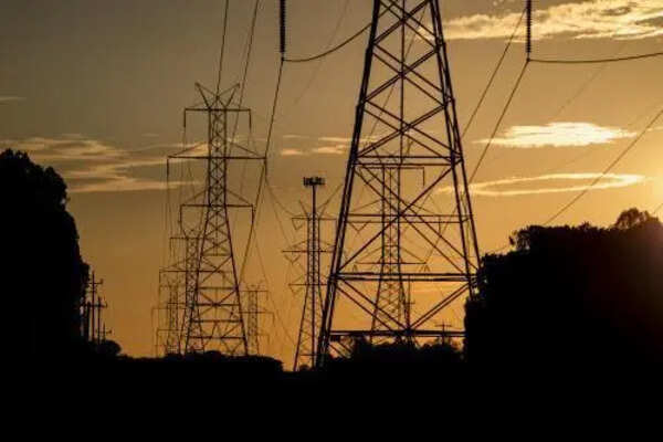 Power outages continue across parts of Mumbai, suburbs amid sultry weather