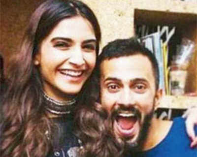 Sonam Kapoor bakes cupcakes but beau Anand Ahuja isn't around to sample them