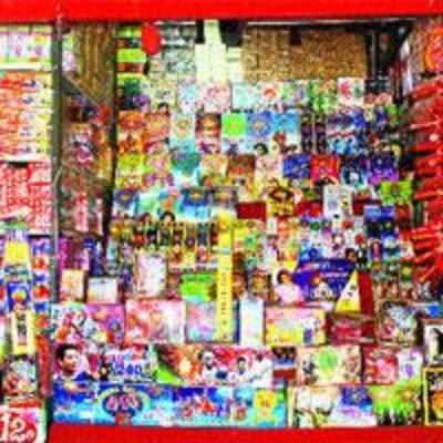 PMC drives out cracker stalls beyond city limits