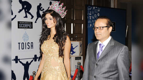 Times Group MD Vineet Jain arrives with Femina Miss India Supranational 2015 Aafreen Vaz