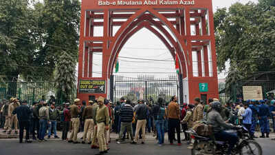 BBS Documentary on Modi Live Updates: Jamia administration closes  university gates ahead of call for screening on BBC documentary on PM  Narendra Modi