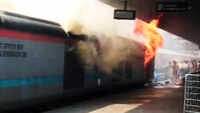 Fire breaks out in Chandigarh-Kochuveli Express train at New Delhi Railway Station 