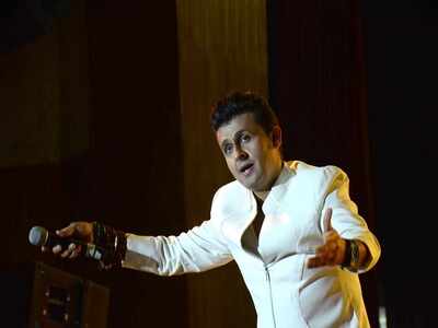 Sonu Nigam clears rumours over land dispute in Dubai