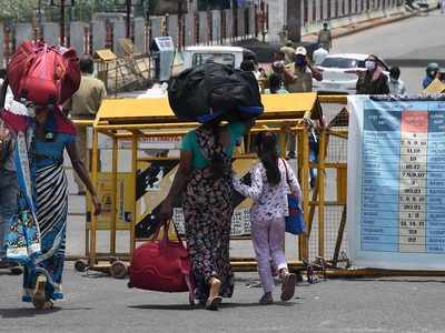 150 migrant labourers sent back from Karnataka border, gather in Goa's Panaji