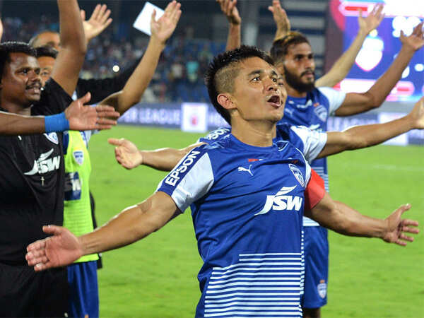 Sunil Chhetri dazzles as BFC keep final date