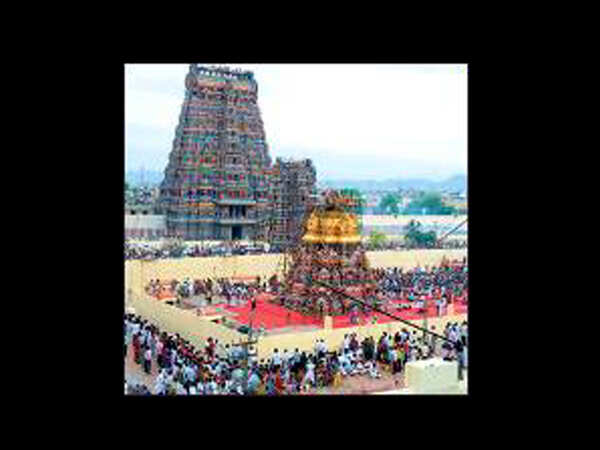 HC cracks down on illegal buildings near Meenakshi temple