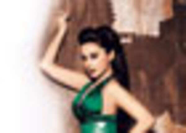 I don't know why Benegal chose me: Minissha 