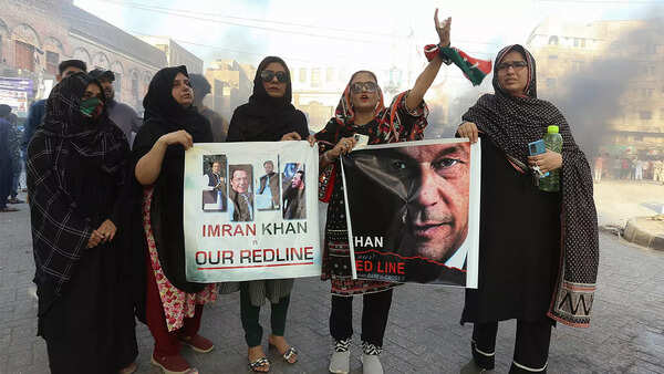 Can the crisis of credibility facing Pakistan army help India?