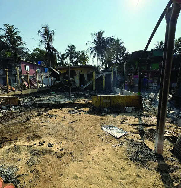 After Arambol fire, panchayat told to act against illegal structures