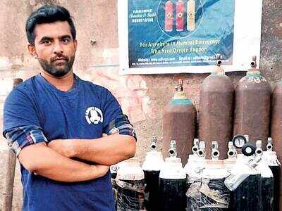 Malad man sells SUV, gives oxygen cylinders to 250 families for free