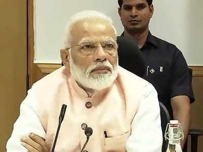 PM Modi meets economists and sectoral experts, discusses macro-economy and employment