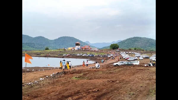 When submerged Kurdi village rises, devotion, memories take centrestage