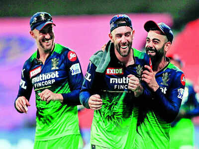 du Plessis, Hasaranga and Karthik star in Bangalore’s 67-run thrashing of Hyderabad