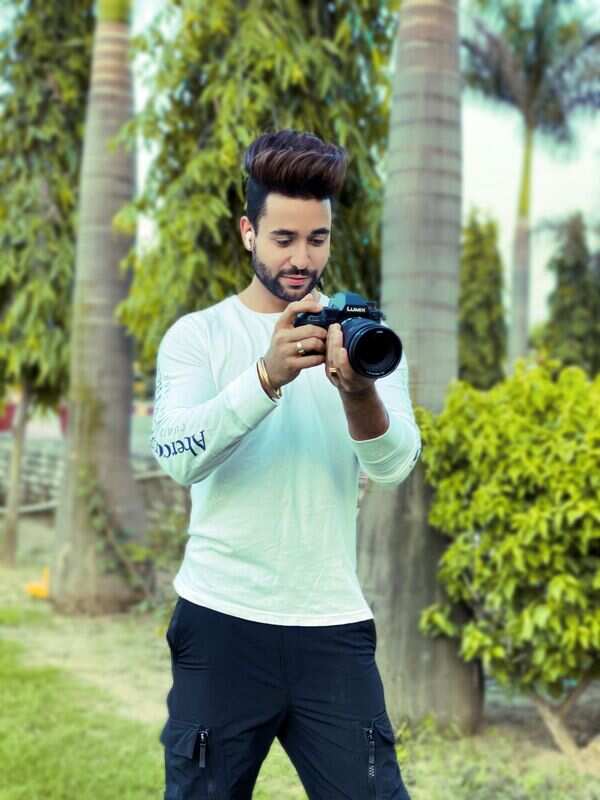 Madhav Mahajan takes up photography amidst the lockdown