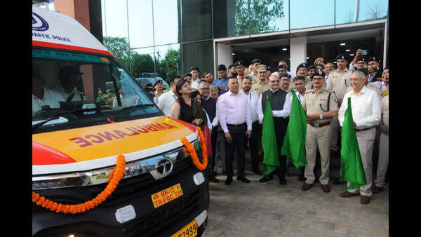 Life support ambulances for accident victims
