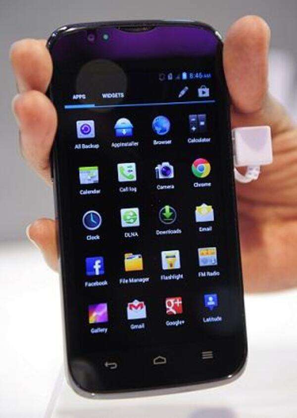 Smartphones: Parents walking a tightrope