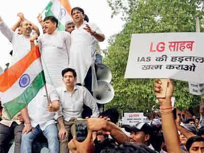 Who is to blame in the AAP v/s LG mess in New Delhi?