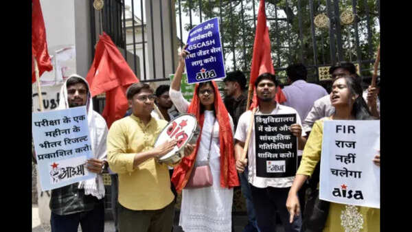 PU pupils break campus lock, raise slogans against police