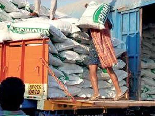 Railway workers produce sanitisers & masks