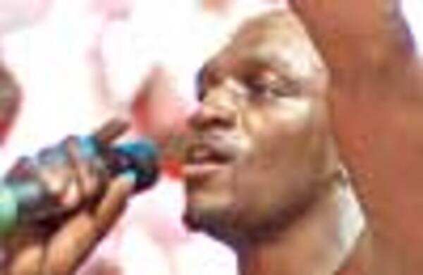 Akon comes to Mumbai