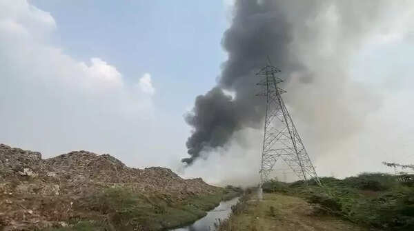 Smoke from Khajod dumpsite chokes city’s south