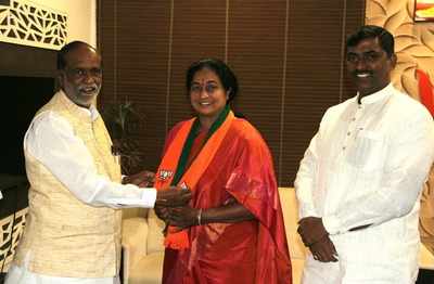 Telangana Congress manifesto panel chief Damodar Raja Narsimha’s wife Padmini Reddy joins BJP, hails PM Narendra Modi