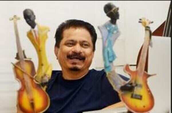 Colin all musicians: It’s all about the bass for D’Cruz
