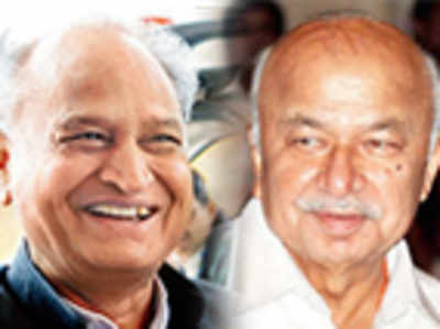 Ex-CMs Shinde, Gehlot probables for Cong’s in-charge of Punjab