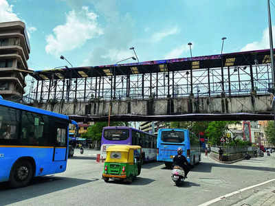 Illegal banners finally cleared from skywalk