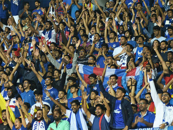 War of Blues lights up Bengaluru's Kanteerava stadium