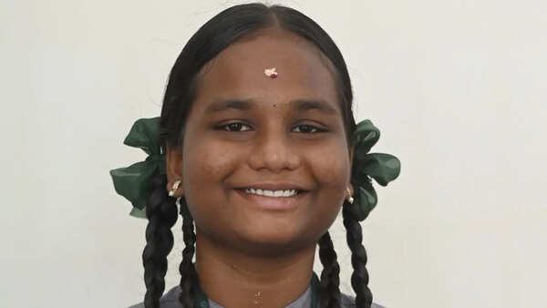 Chennai Class 10 top scorer wishes to meet CM Vijay, share her achievement