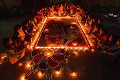 Live updates: Diwali celebrations in Ayodhya; Over 3 lakh diyas lit