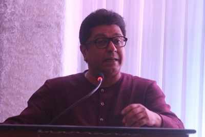 Prime Minister Narendra Modi dug a political hole for himself with demonetisation, says MNS chief Raj Thackeray