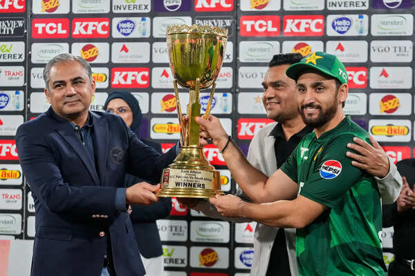 Mohsin Naqvi-led PCB under scanner, Kirsten exposes ‘constant outside noise’