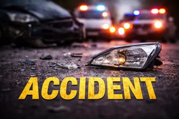 1 killed, 3 injured after SUV overturns in Jamtara