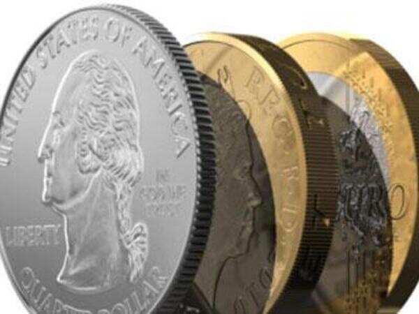 Numismatists throng coin and currency exhibition