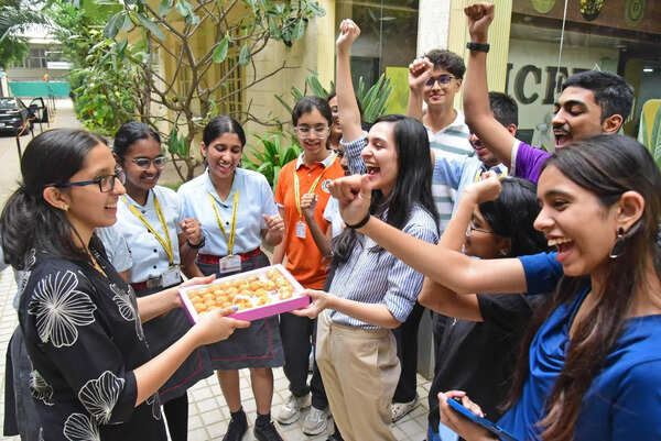 Telangana outperforms national average in CBSE Class XII results