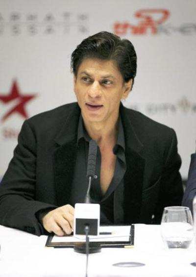 Shah Rukh' film with Aanand L Rai is not 'Bandhua'