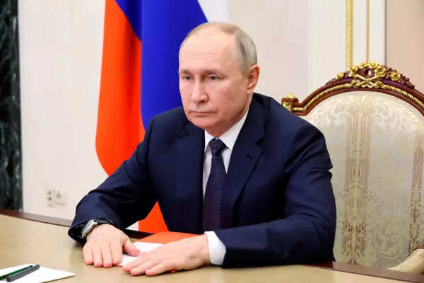 How Russian and Chinese interference could affect US 2024 election