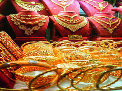 From jewellery to mobiles, thieves have eye on it all