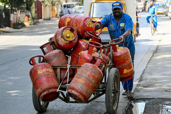 LPG distribution irregularities: 2k cylinders seized, 44 FIRs filed