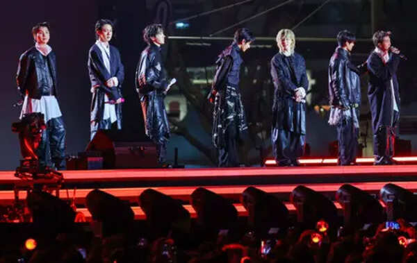 Test Article with all embeds - <b>edit by IA</b> | K-pop album exports hit record $120 million in Jan-March