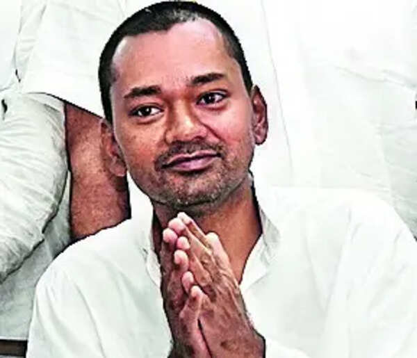 Don’t worry, my father and I are still here: Nishant