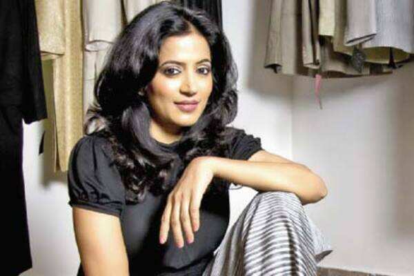 Deepika Govind makes a comeback to fashion