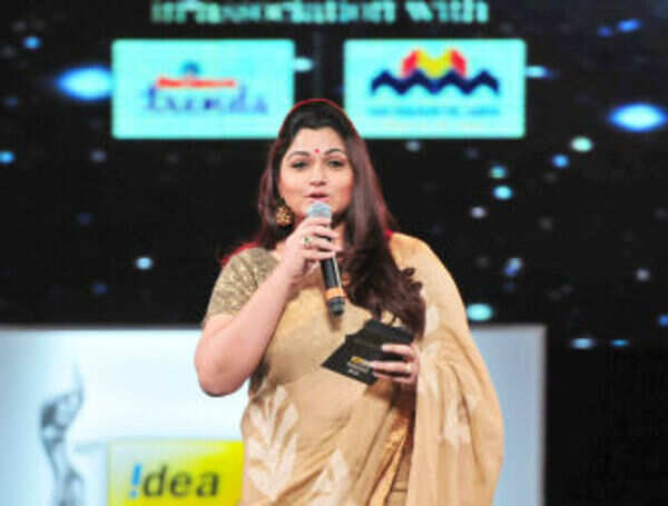 Khushbu quits Twitter ‘4 sumtime’, says social media addictive