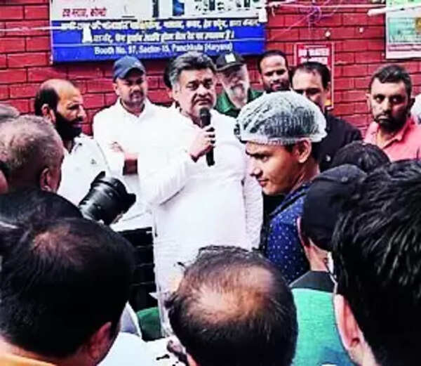 Will probe BJP ‘scandals’ in Pkl: Chander Mohan