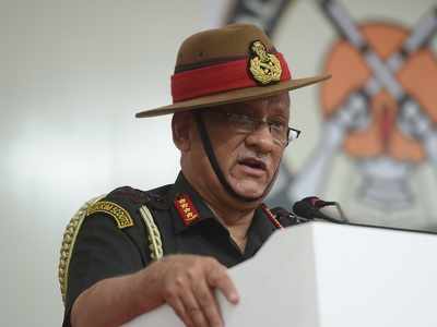 Be prepared to deal with any situation: Army chief to troops along Pakistan border