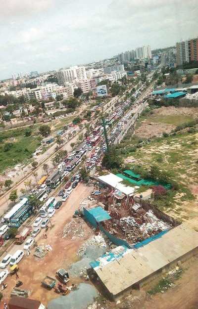 Traffic hell at Doddanekundi