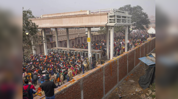 People flock to Ayodhya for Ram Darshan